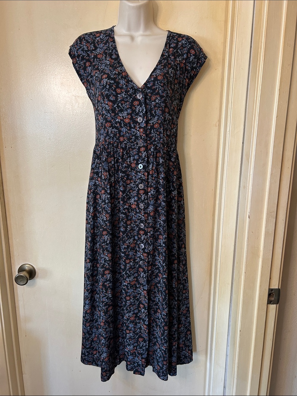 Madewell Black Floral Button-Front Midi Dress with Rust Accents size XS - Picture 1 of 13